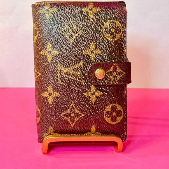 Louis Vuitton the Kisslock Brown Monograms Wallet - Picture 1 of 13